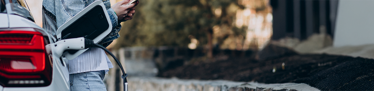 <h3>Green-up your daily commute: Go hybrid or electric</h3> image