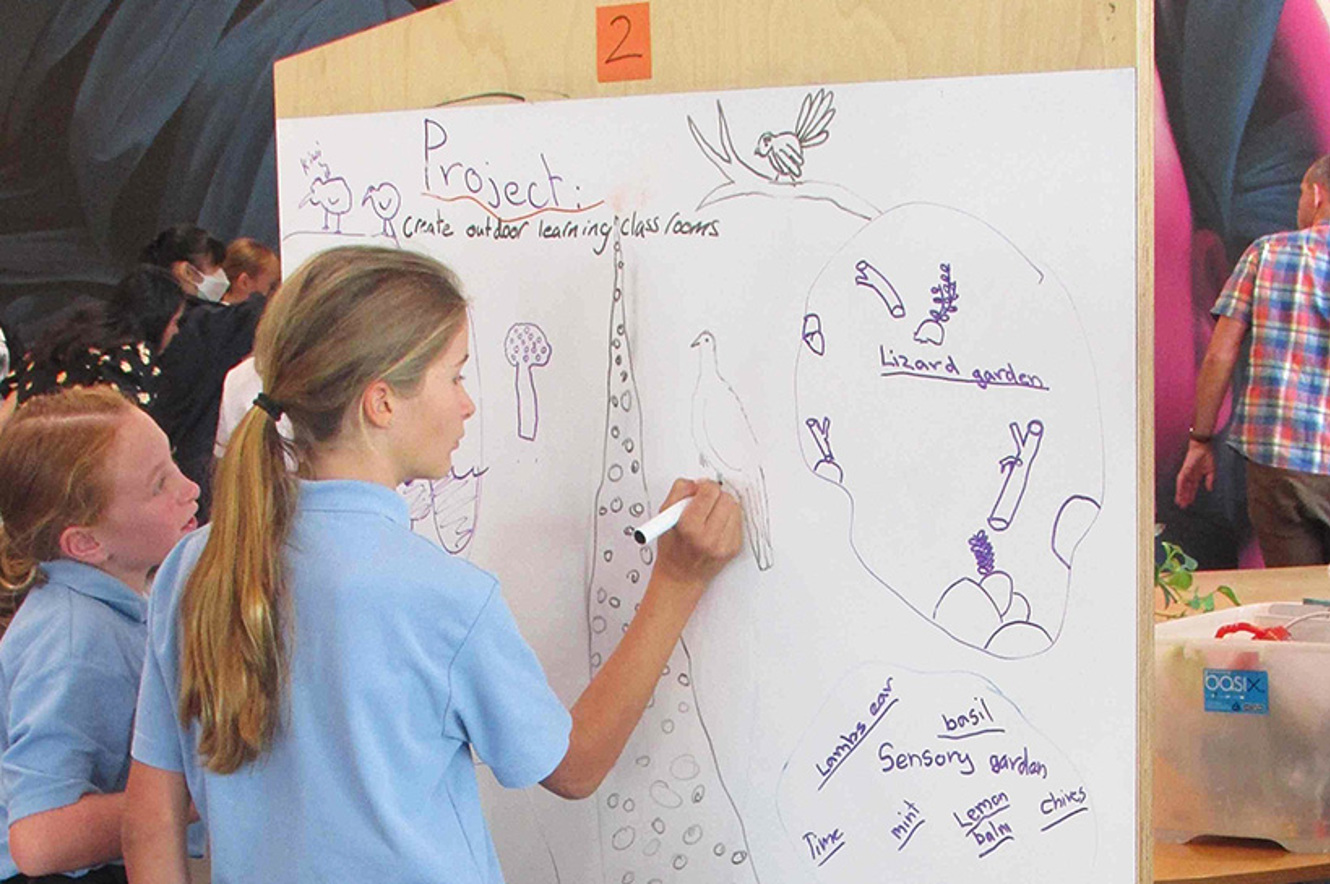 Maraetai Beach School image
