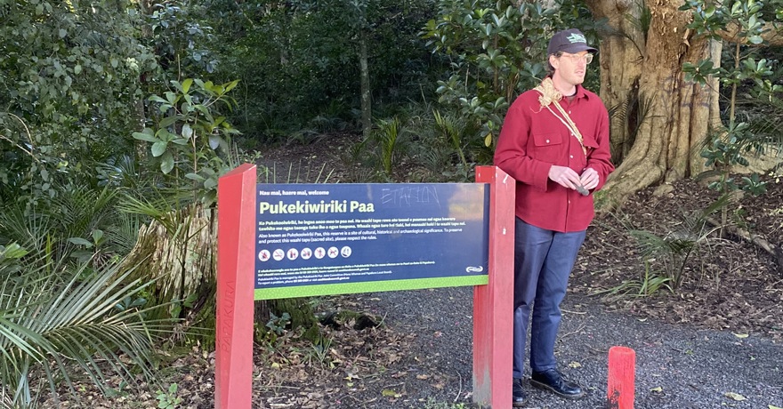 Ben Leonard Of Ngāti Tamaoho At Pukekiwiriki Pā Entrance
