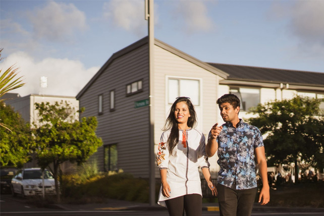 Image of 'For Sale' sign