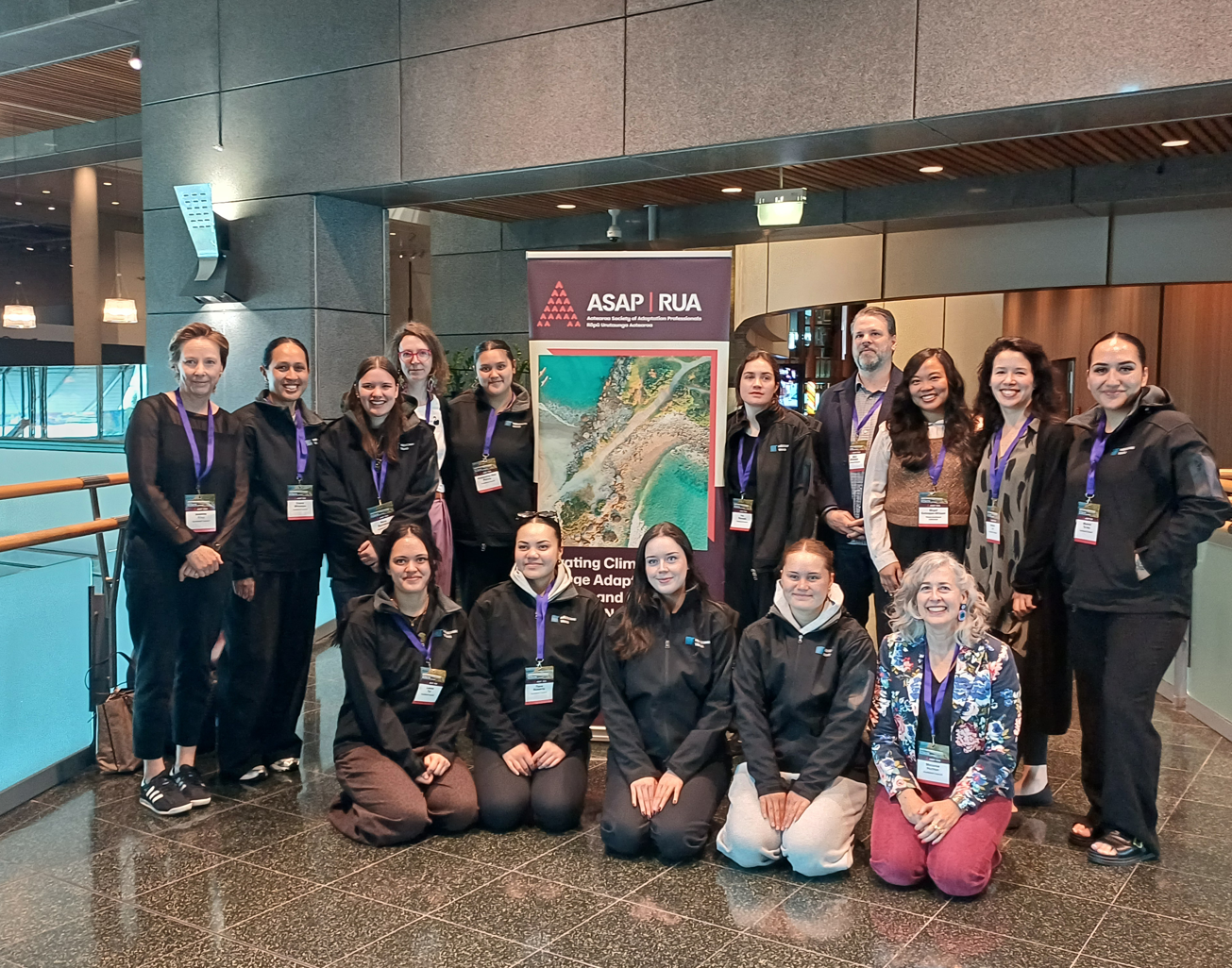 Rangatahi meeting other Auckland Council kaimahi attending the conference