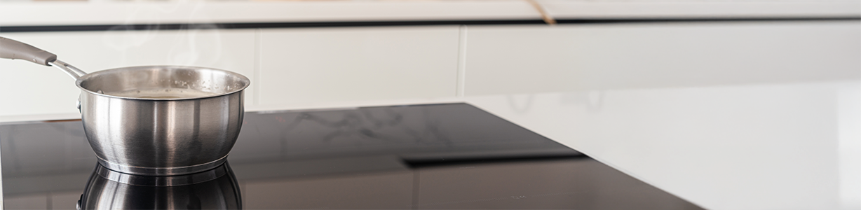 <h3>Switch to energy efficient appliances in your kitchen and laundry</h3> image